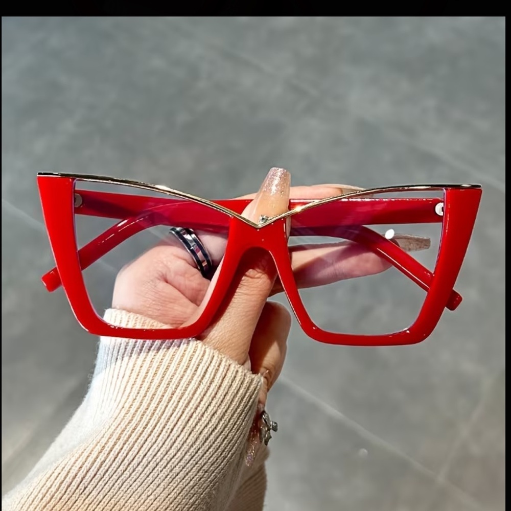 Cateye Retro Red Blue Light Blocker Glasses - Picture 3 of 3